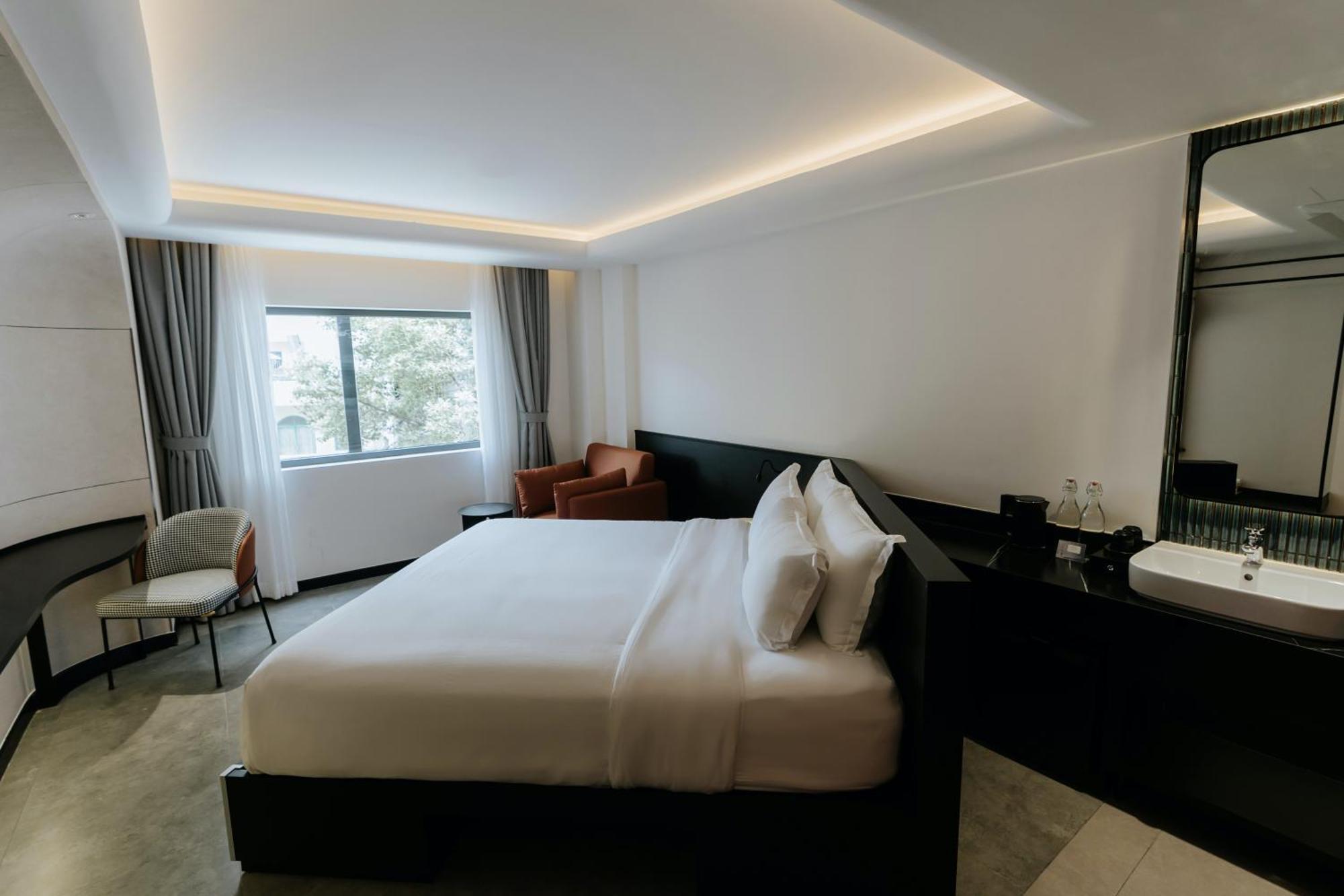 The Concept Hotel- City Center Хошимин Екстериор снимка