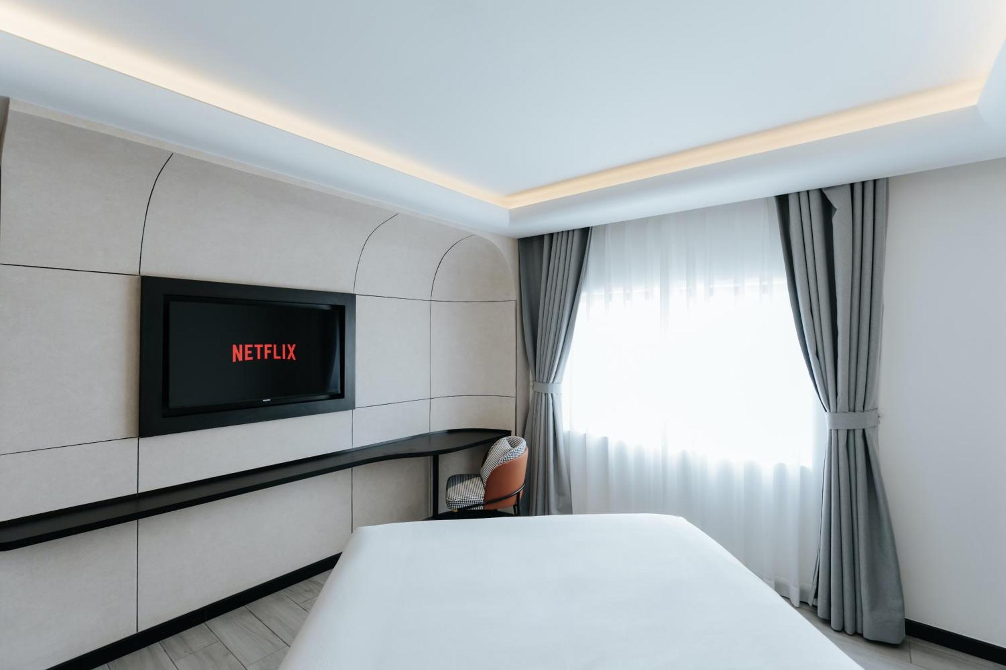 The Concept Hotel- City Center Хошимин Екстериор снимка